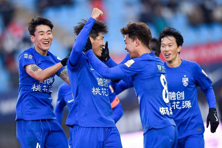 换手如换刀 亚泰客场0-0平武汉三镇 这次至少没输