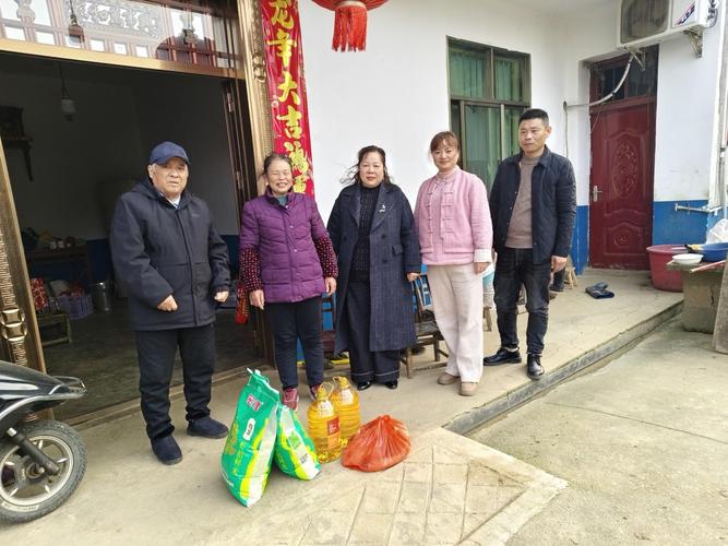 琼海开展“寒冬送温暖”活动 确保困难群众安全温暖过冬
