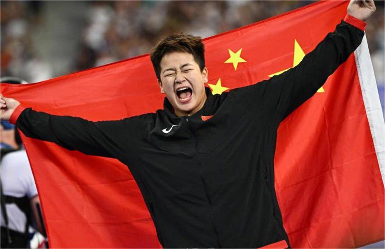 话题|赵杰带妆登场掷出铜牌 中国女子链球后继有人