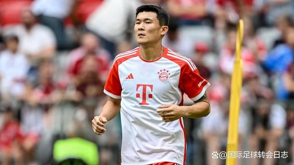 拜仁1-0小胜十人巴黎,金玟哉头球制胜,登贝莱染红