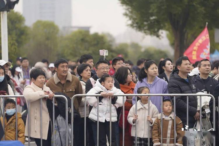 “马力全开”拼开局湖北武汉经开区新春生产一线观察