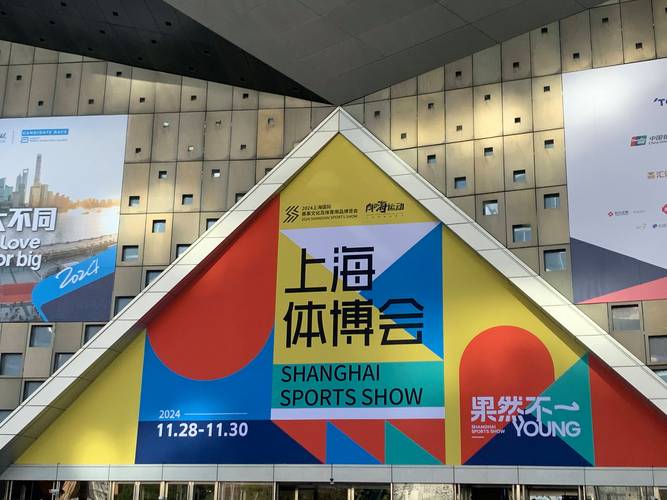 以“文化艺术体育飘带”为策展设计理念亮相文博会 前海展区港企占半“老朋友”多