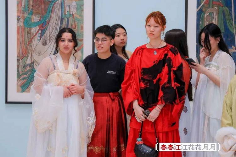 在美术馆听音乐会开汉服趴 “美术馆之夜”为市民打开跨界文化空间