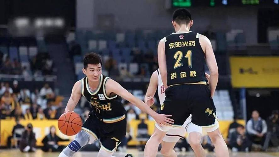 再添强援 广厦男篮官宣签下后卫球员乔丹·弗洛伊德