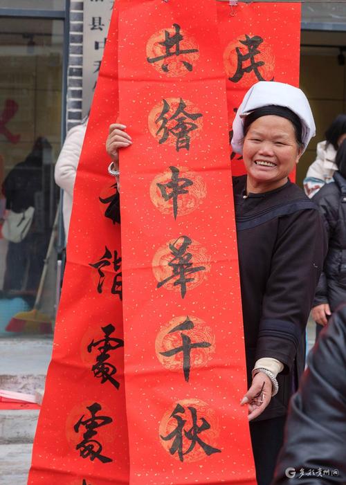 「新春走基层」村子强起来,日子“火”起来