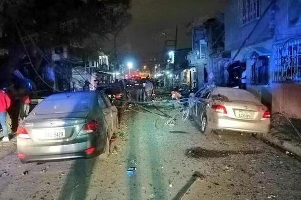 厄瓜多尔南部一交通事故致6人死亡