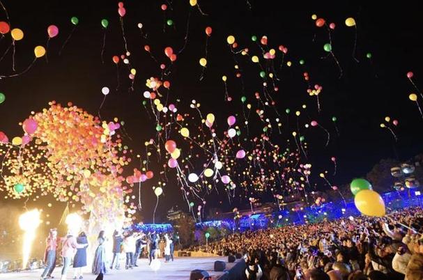 跨年夜,浪漫倒数,长沙带你看遍“气球海”