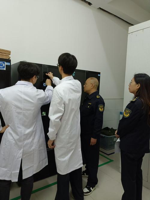 西宁三部门联合检查用药用械安全
