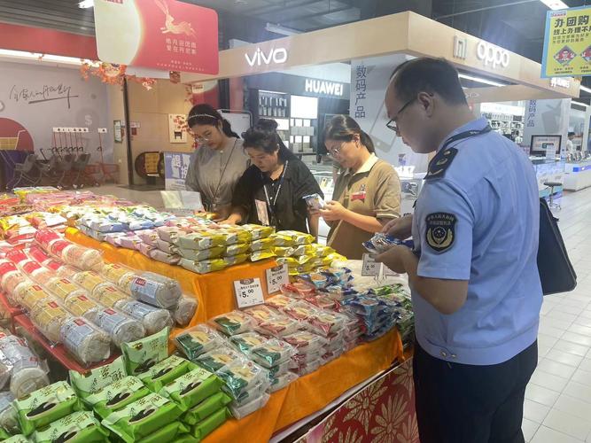 城关区市场监管局 检查中秋、国庆节前餐饮服务行业价格
