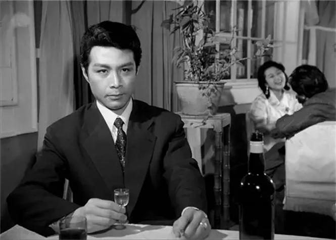 长春电影节丨老电影人讲述:6亿人次观看的电影《保密局的枪声》是如何创作的?