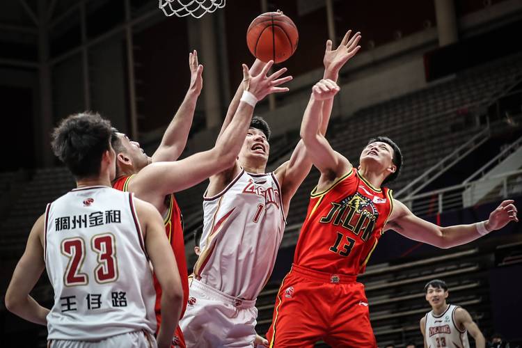 CBA俱乐部杯赛:浙江稠州金租胜吉林九台农商银行