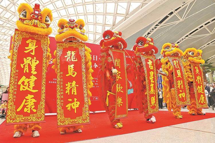 粤北韶关为南来北往旅客打造年味归家路
